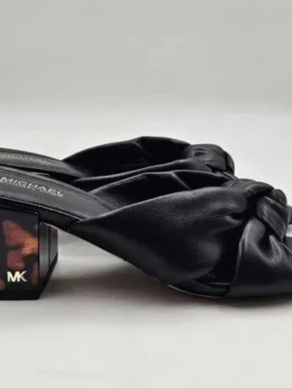 Micheal Kors Slippers - Picture 7 of 8